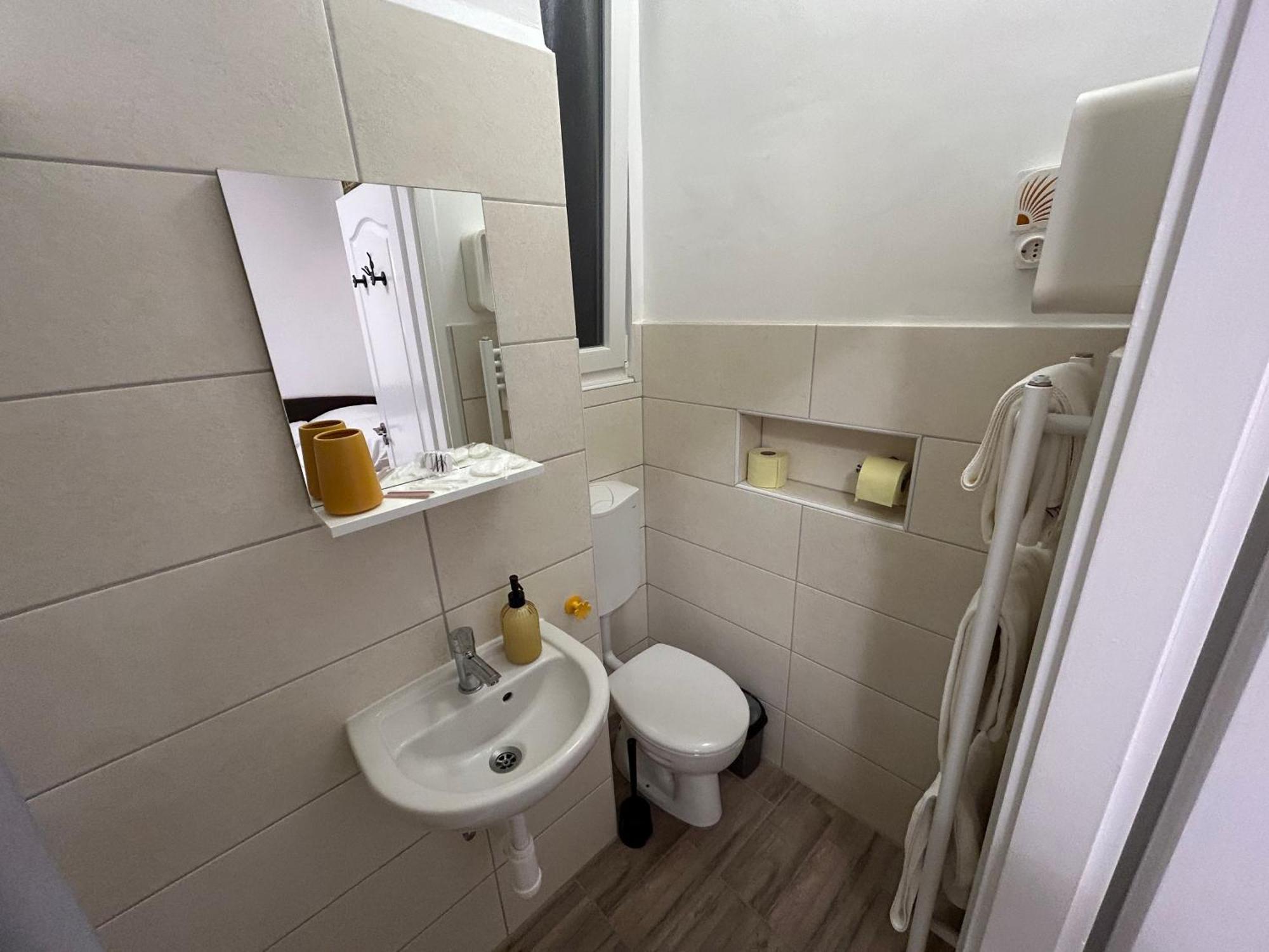 Central Boulevard Apartman Budapest Eksteriør bilde