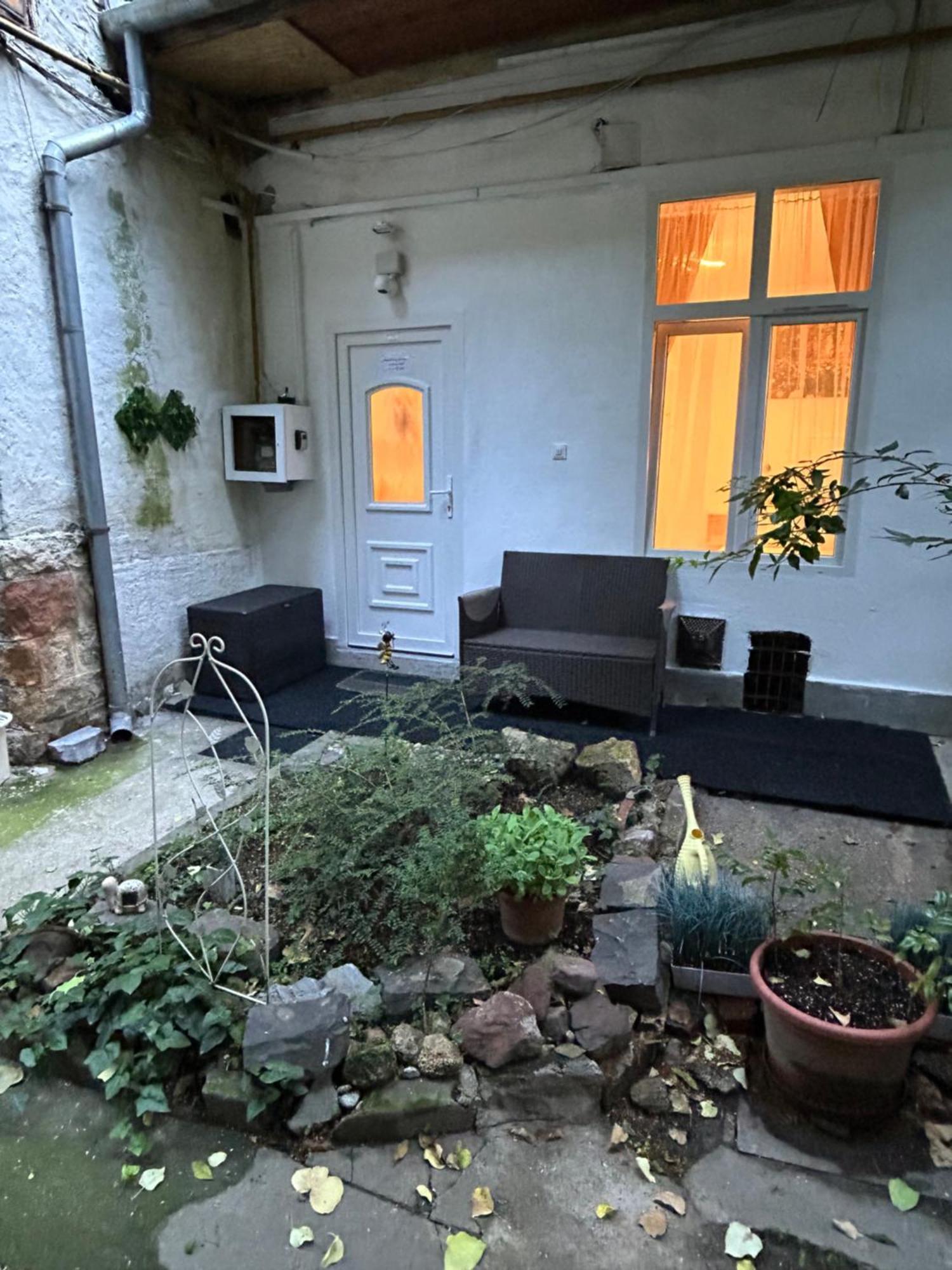 Central Boulevard Apartman Budapest Eksteriør bilde